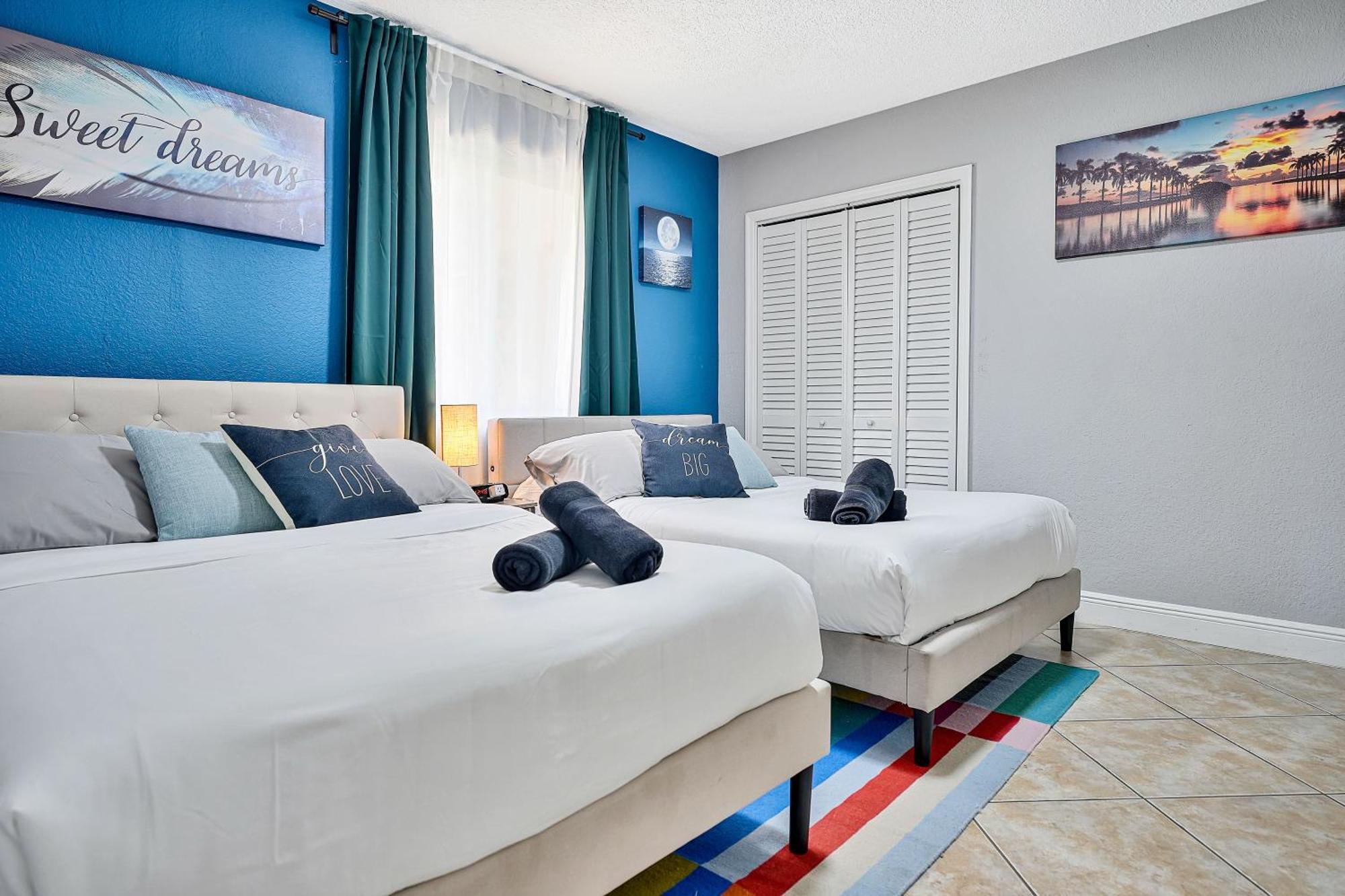 Vacay Spot Happy Escape 15 Min Beach Massage Shower Prime Loc! 6 Blocks Away From Bars, Nite Clubs, Res, Shops Miami Bagian luar foto